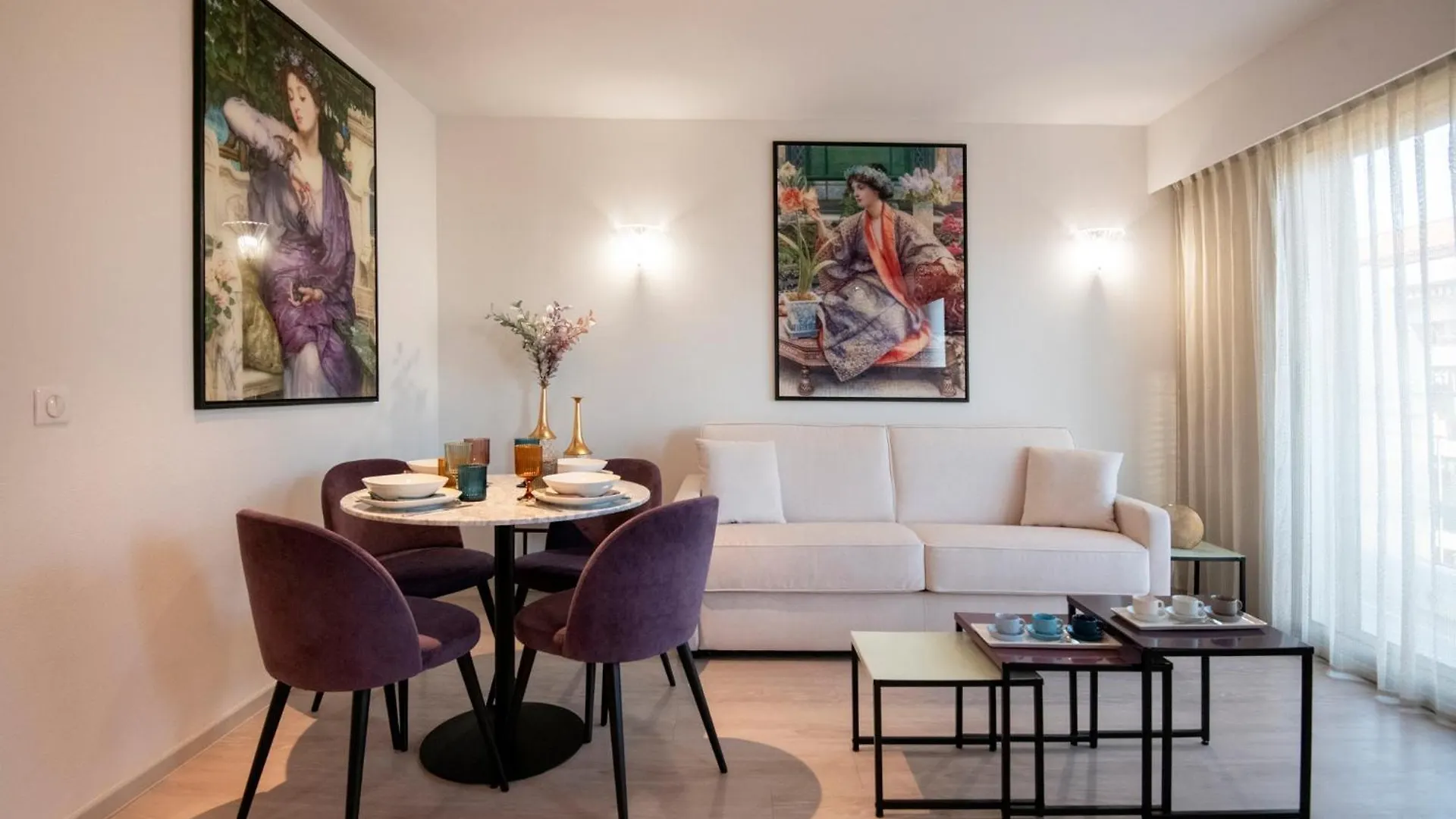 Residence Hoteliere Chambord Au Coeur De Menton - Entierement Renovee